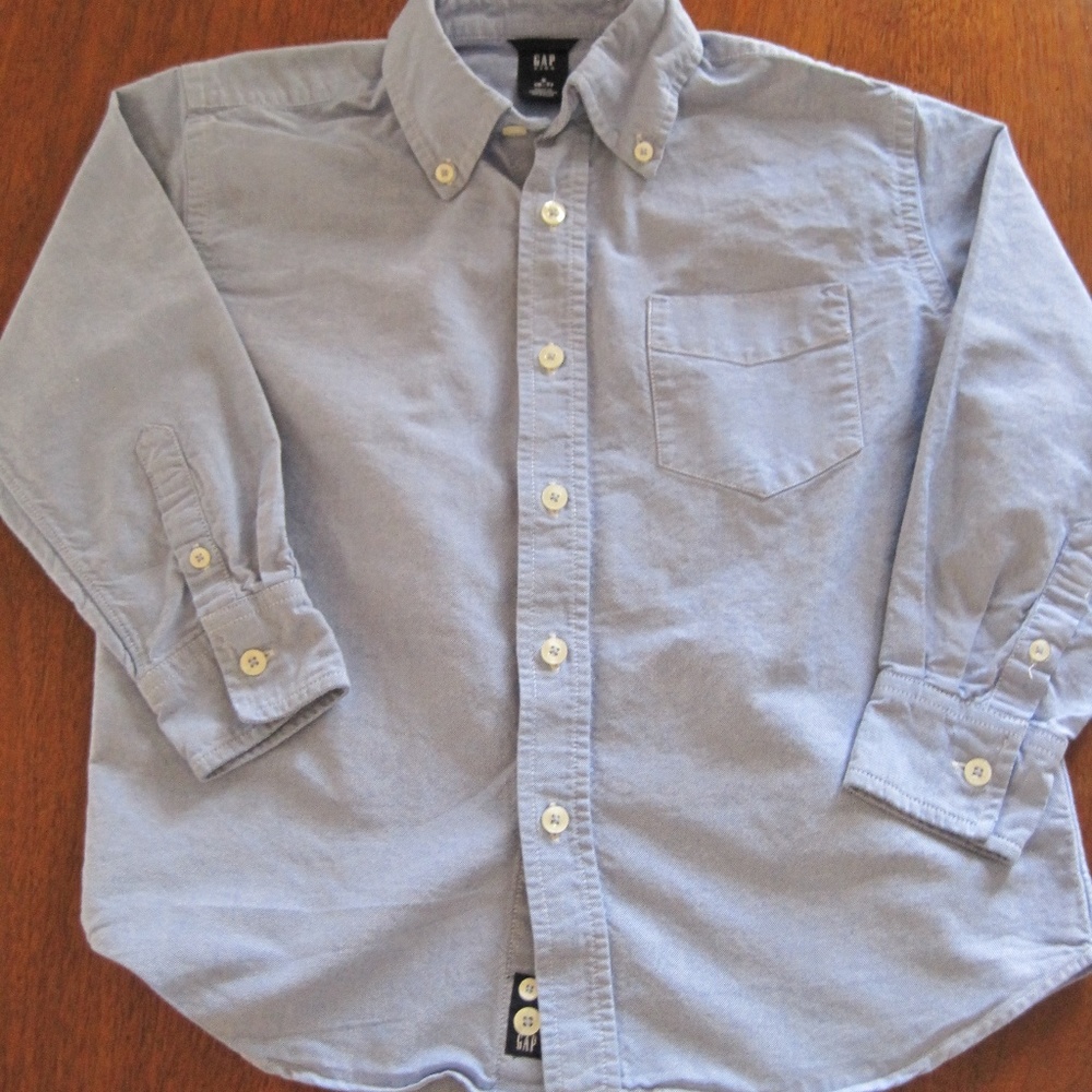 GAP kids blue button down shirt boys size 6-7 - Picture 1 of 4